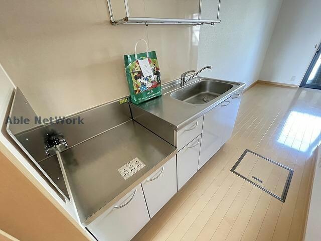 物件内観写真5　(同棟102号室写真)