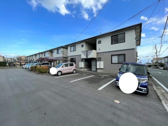 物件外観写真2　(A棟)