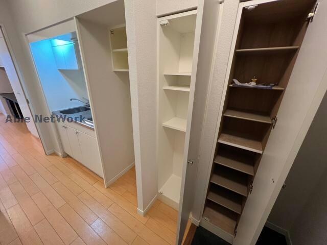 物件内観写真6　(同型反転タイプ　現況優先)