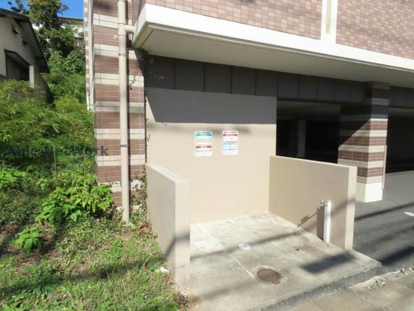 建物設備(ゴミステーション)