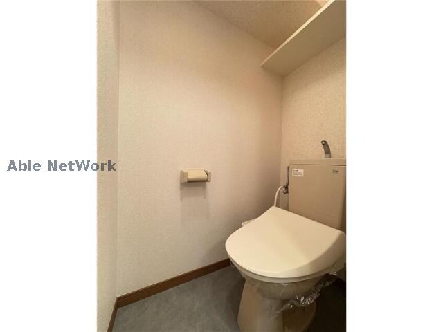 物件内観写真8　(同物件別号室　間取り違います)