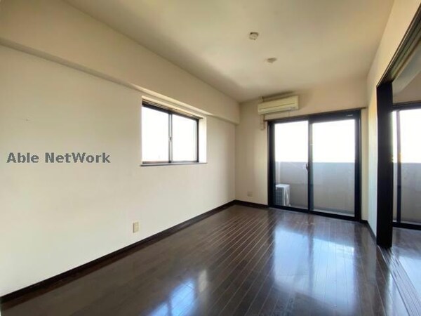 リビングダイニング