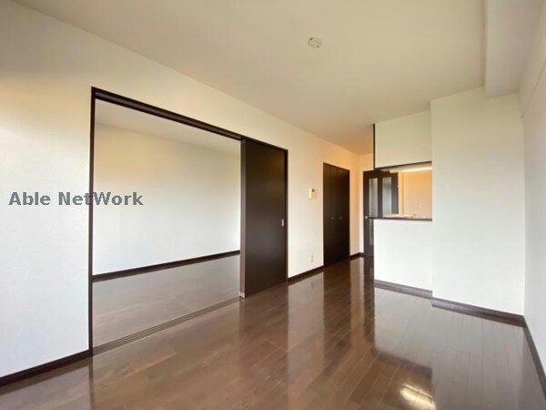 リビングダイニング