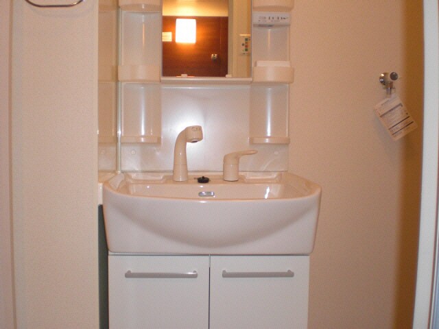 物件内観写真13　(洗面台)