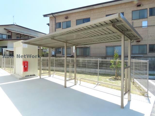 物件外観写真4　(イントブリス)