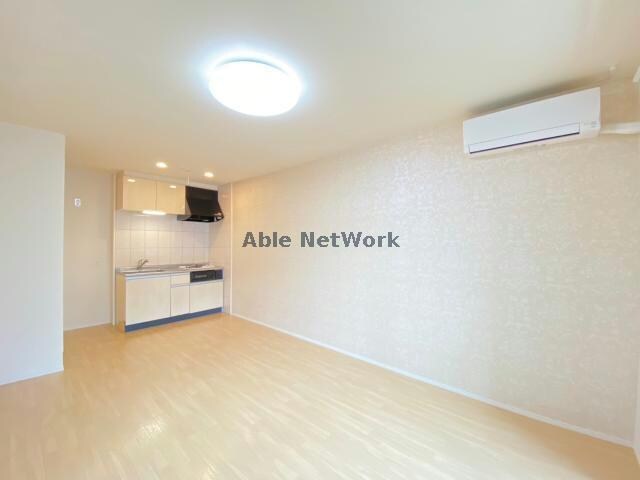 物件内観写真3　(同型　現況優先)