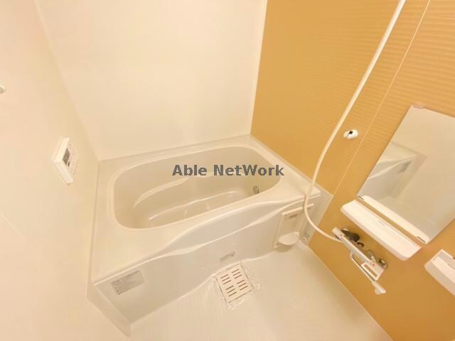 物件内観写真5　(同型　現況優先)