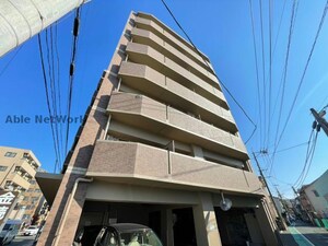 ガウディ黒髪外観写真