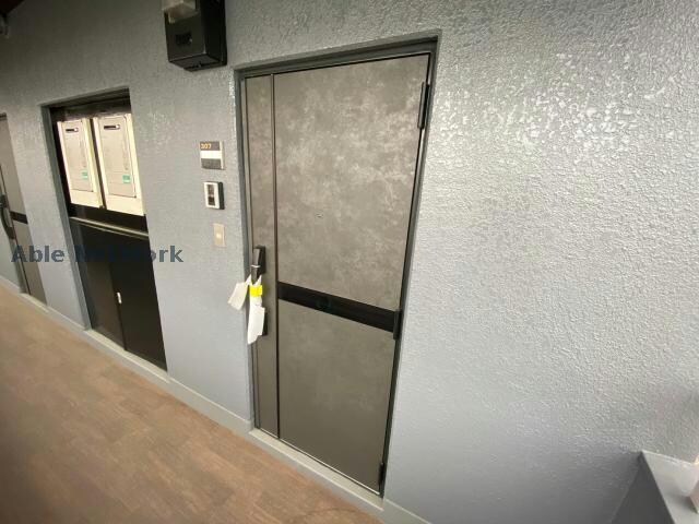 AFIELD坪井の玄関回り