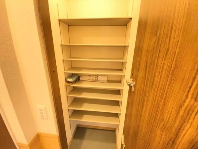 物件内観写真17　(同型)