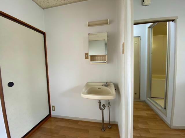 プレジール黒髪の洗面所・脱衣所