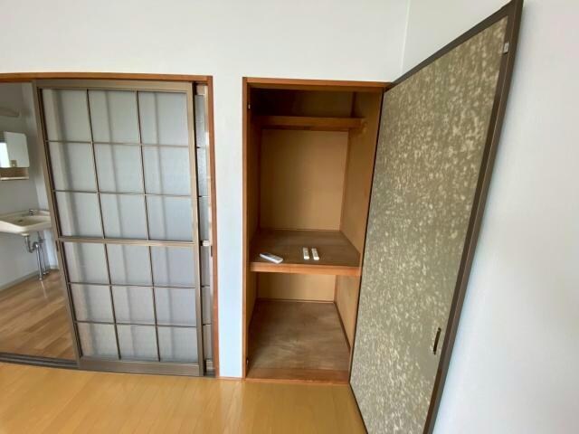 プレジール黒髪の収納