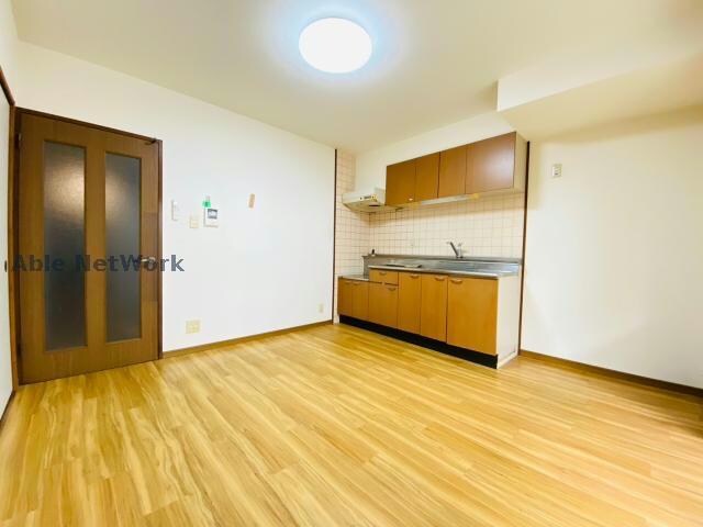 物件内観写真2　(※同型現況優先)