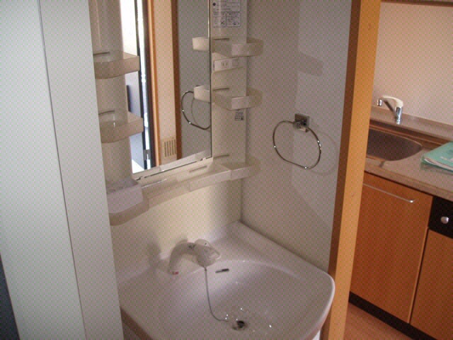 物件内観写真4　(洗面台)