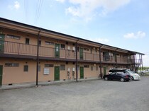 両毛線 佐野駅 2階建 築32年の外観写真