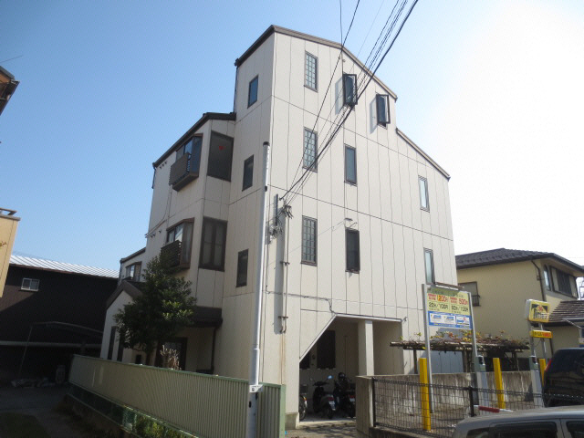 トロワシス