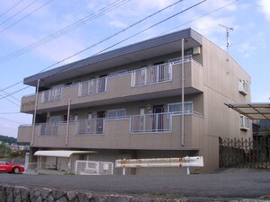 コリーヌⅡ番館外観写真