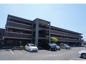 カサデリンピア外観写真