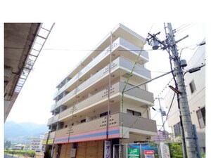 ウエストビレッジ外観写真