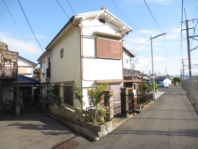 中庄２丁目貸家