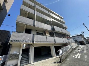 クリスタルパレス外観写真