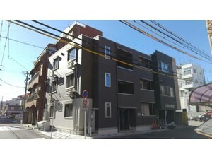 フェリシア荒田八幡外観写真