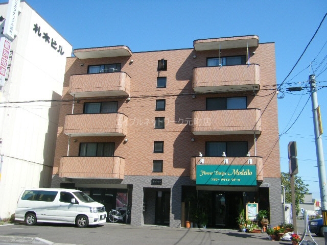 Ｃａｌｏｒｅ栄町【旧みわビル】