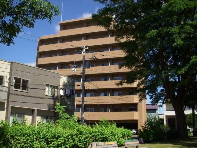 物件外観写真1　(建物外観)