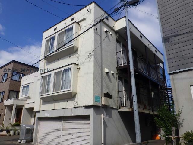 ロイヤルヒラタの物件外観写真