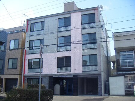 ラルコバレーノＮ１６外観写真