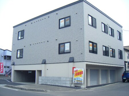 グランブルー本町外観写真
