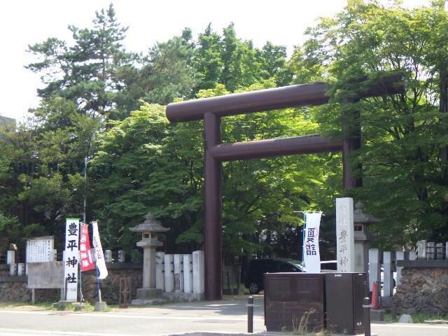 物件外観写真11　(豊平神社)