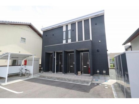 ストラーダ外観写真