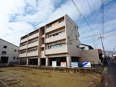メゾン川崎外観写真