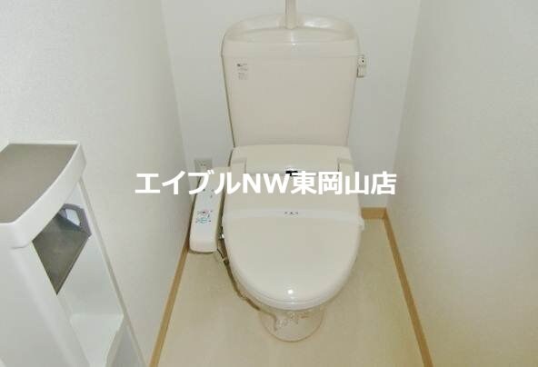 物件内観写真8　(ウォシュレット完備)