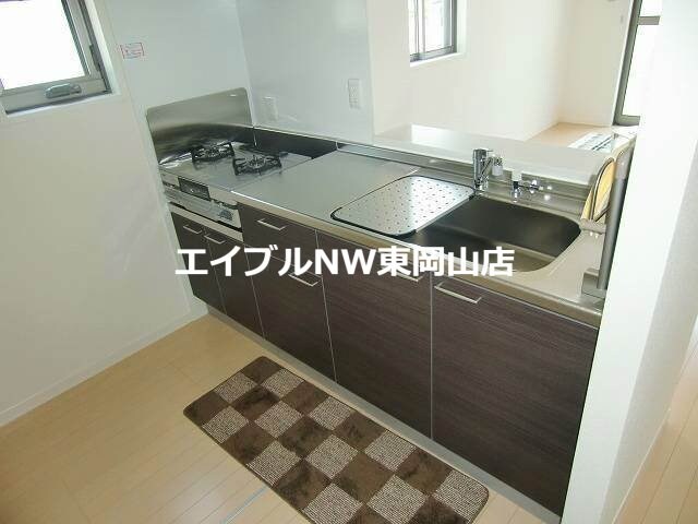 物件内観写真8　(別のお部屋の写真です。実際とは異なります。)