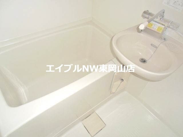 物件内観写真9　(バスルーム)