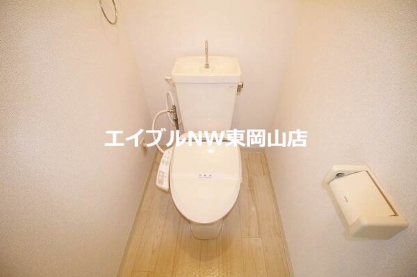トイレ(温水洗浄便座設置済み)