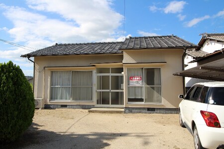 瀬戸町下325-1借家外観写真