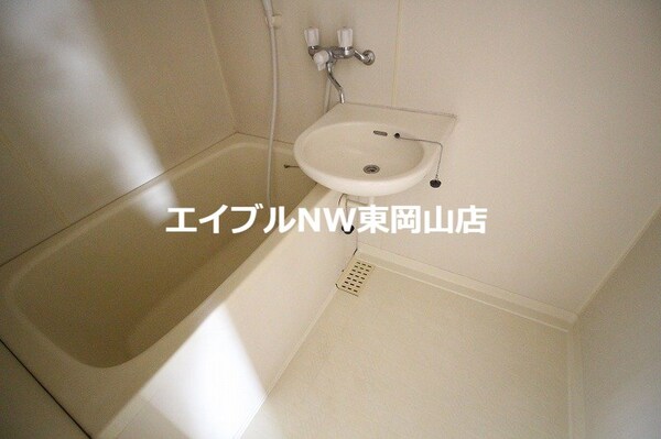 バス／シャワールーム等