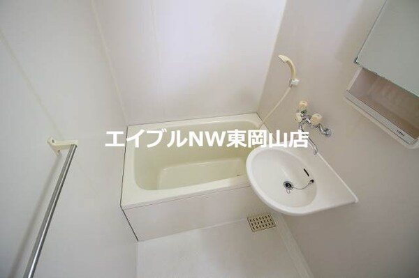 バス／シャワールーム等