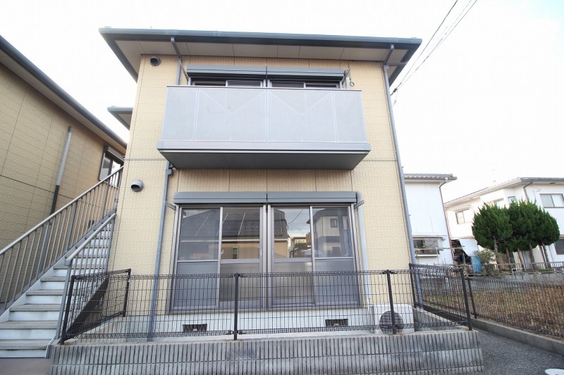 ドミール山崎Ａ棟