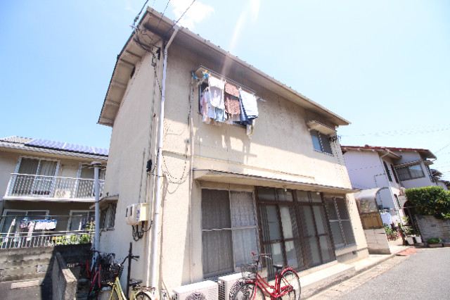 藤原西町貸家