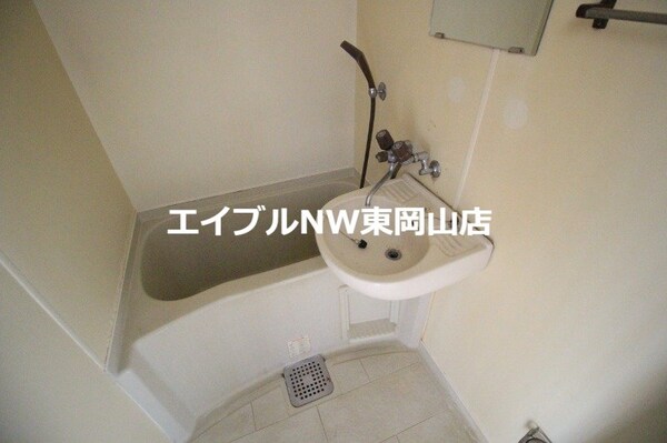 バス／シャワールーム等