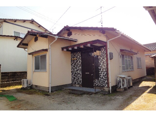 岡田様貸家の物件外観写真