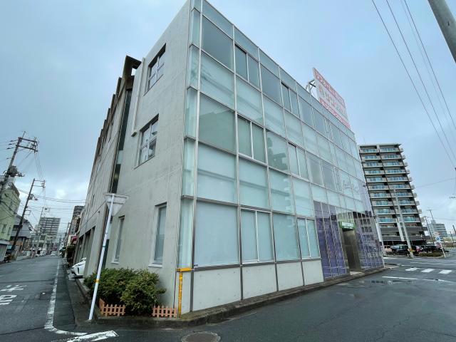 モンヤビル