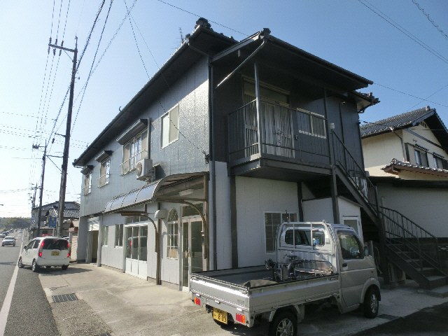 白木アパート
