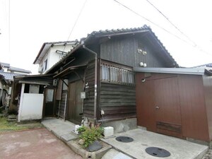 米岡様貸家外観写真