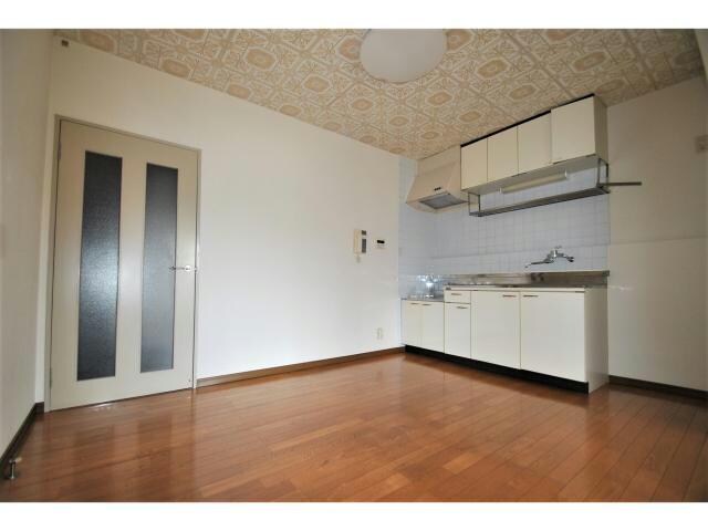 リビングダイニング