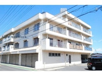 東金沢マンションの外観写真